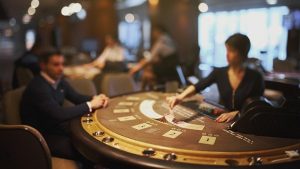 como ser dealer de casino